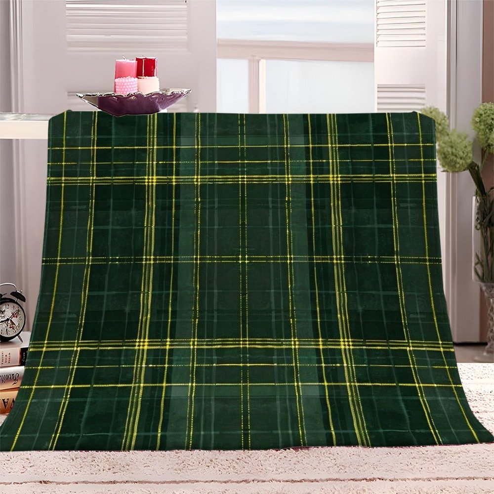Green Plaid Flannel Throw Blanket, 150 x 200 cm, Plush Soft Warm Fleece Blanket