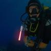 Luckxing Dive Light, 2 Modes, Waterproof Underwater Flashlight view 2