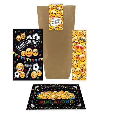Junaversum 10 Football Invitations for Boys' 7th Birthday, with 10 Envelopes, Bags, Stickers and Bookmarks