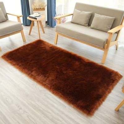YUGWNN Brown Faux Sheepskin Rug, 60 x 120 cm