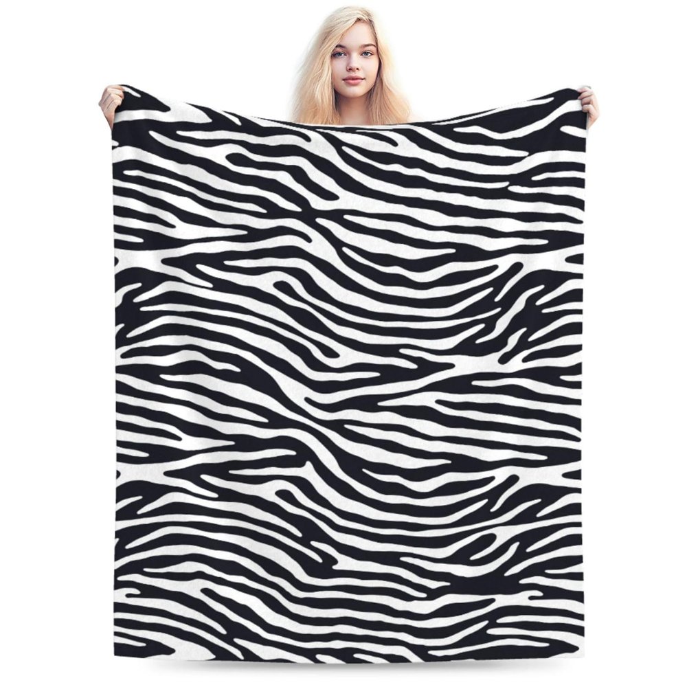 Perinsto Leopard-Pattern Throw Blanket, Ultra-Soft Fleece, 50 x 40 in