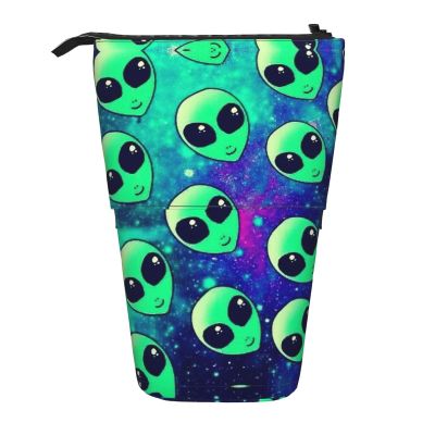 XTYGETY Green Aliens Telescopic Pencil Case