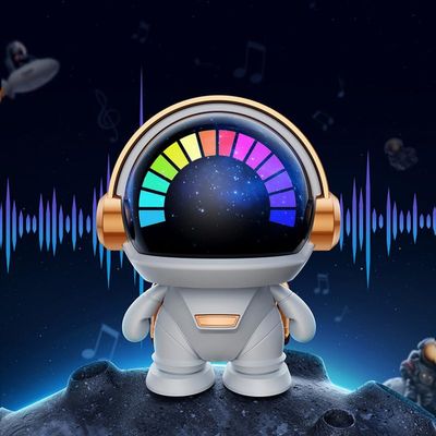BEVCEFCC Astronaut Smart Bluetooth Speaker, Portable Mini Wireless Speaker for Women, Outdoor Use, and Birthday Parties