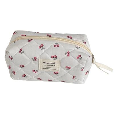 LYEAA Quilted Makeup Bag for Women, Cotton, Zipper, Berry Pattern, 320 × 150 × 80 mm (12.6 × 5.91 × 3.15 in)