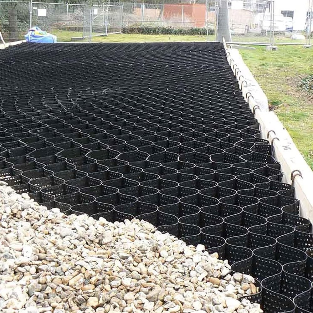 ROBAUN Garden Geogrid Soil Stabilization Grid, Gravel Stabilizer, 2 in High, 3 x 10 m