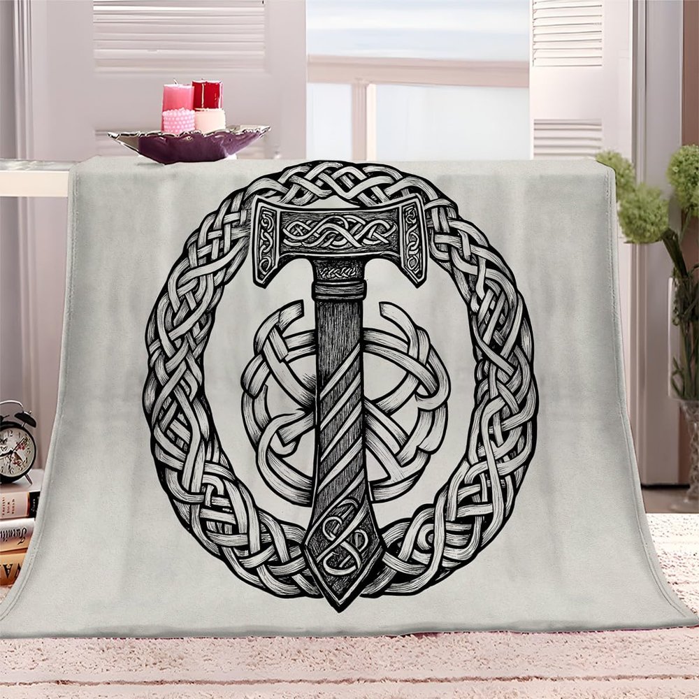 Kids' Cozy Blanket 130 x 150 cm, Sherpa-Style Fleece, Viking Hammer Pattern