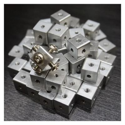 Three-Sided M3 Square Corner Lock Nuts for Acrylic Boxes, 10 x 10 x 10 mm, 12-Pack
