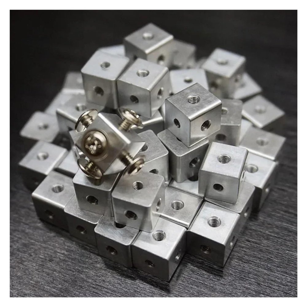 Three-Sided M3 Square Corner Lock Nuts for Acrylic Boxes, 10 x 10 x 10 mm, 12-Pack