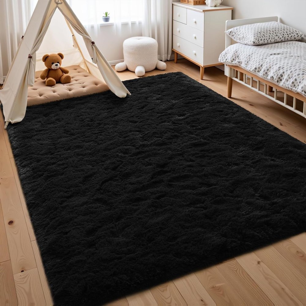 HOKXUAN Shaggy Area Rug 170 x 140 cm, Soft, Non-Slip, Black