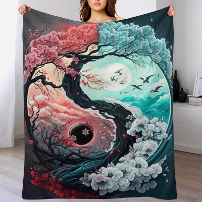 Japanese-Style Pattern Fleece Blanket, Soft Flannel Throw, 140 x 180 cm