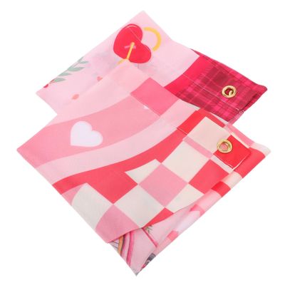 ULDIGI 2-Piece Valentine's Day Semicircle Garden Flags