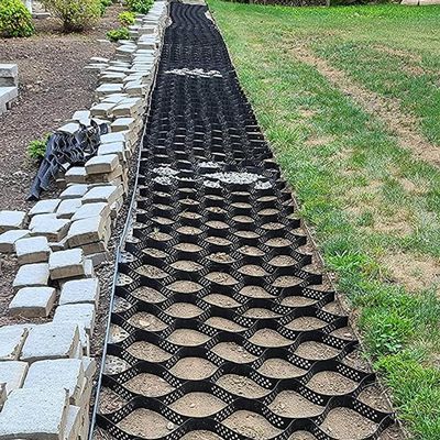 HDPE Gravel Grid for Landscaping, Driveways, Parking Areas and Garden Bases, 6 m x 8 m (19.5 ft x 26 ft)