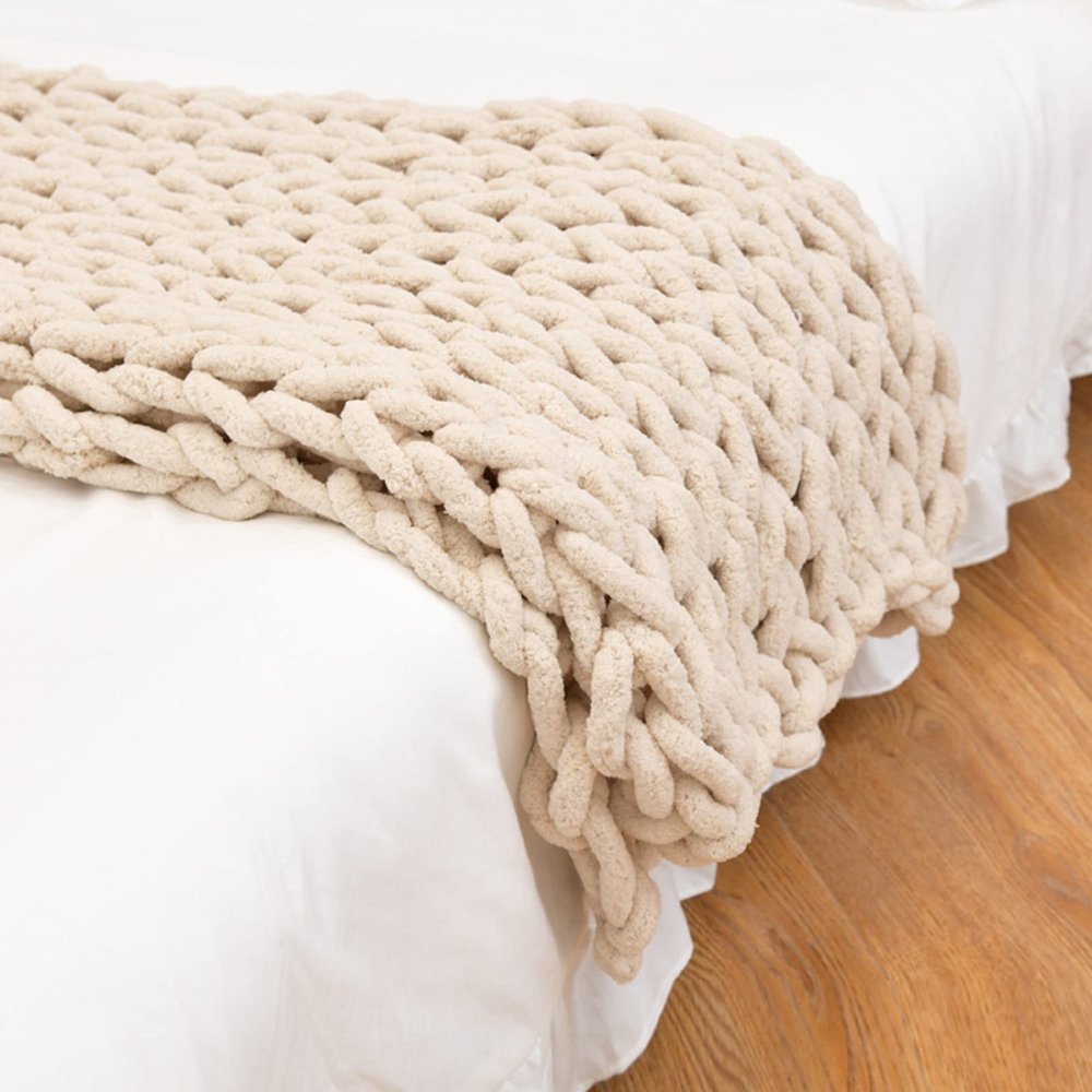 Handmade Chunky Knit Blanket, Navy Blue, Soft, Thick and Warm, 120 x 180 cm