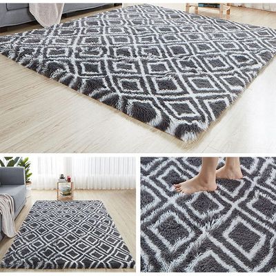 Modern Living Room Rug, 160 x 220 cm, Dark Gray and White Striped