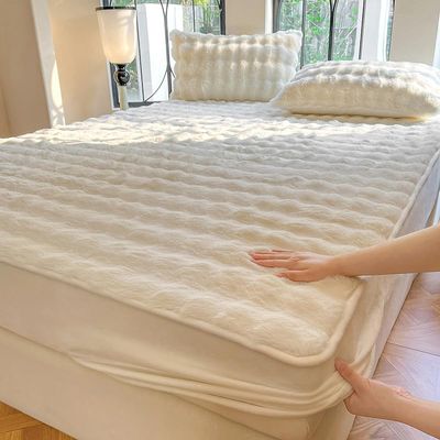 KIZAMI Queen/King Fitted Sheet Set, Solid-Color Plush Coral Fleece, Winter-Warm