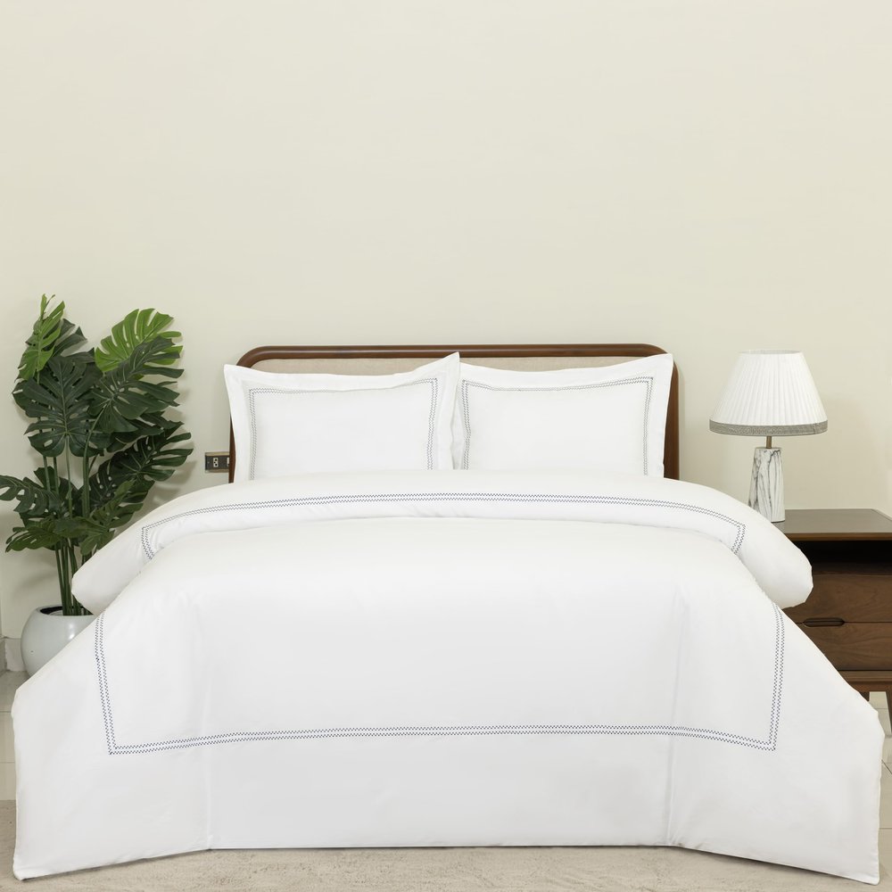 Dreamology Weier Duvet Cover, Luxury Hotel Quality, 100% Cotton Sateen, T300, Embroidered, 3-Piece Set, Chevron Navy Blue, Queen