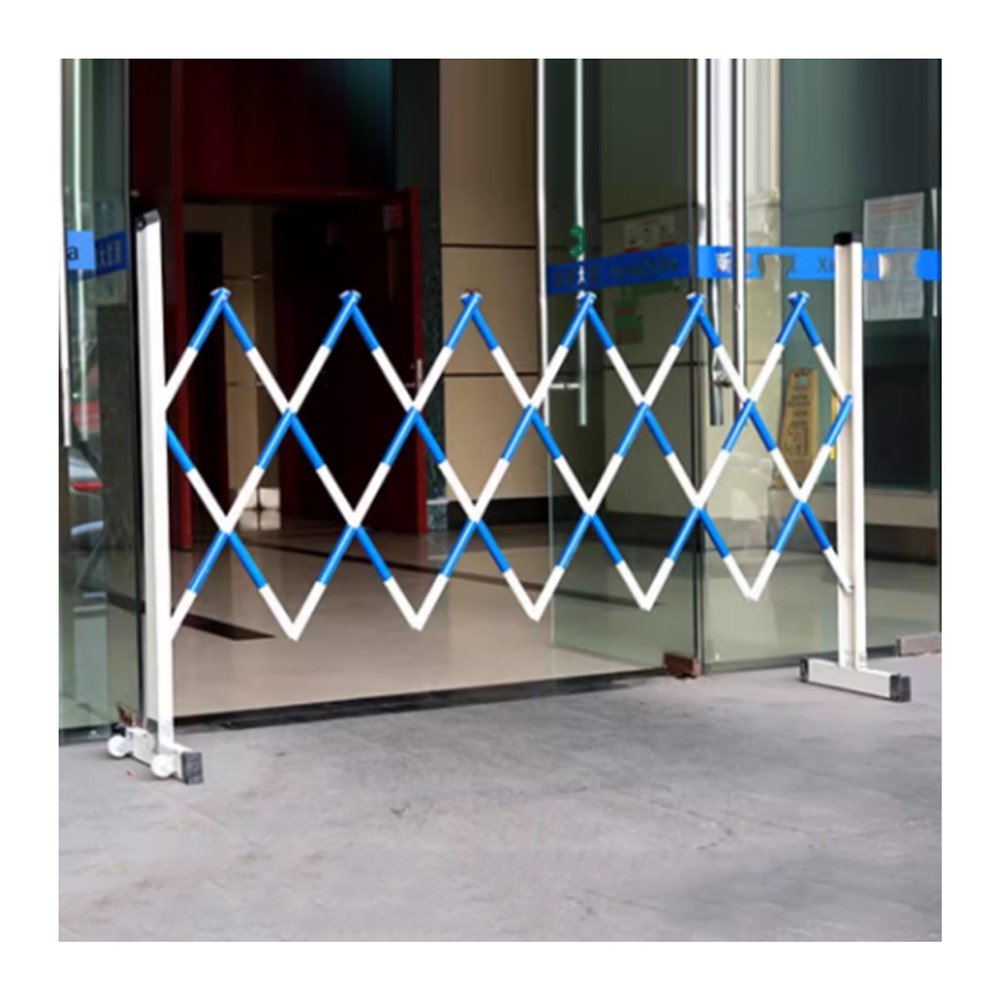 Collapsible, Retractable Traffic Barrier Gate with Rubber Base, Portable Temporary Safety Gate (900 x 120 cm)