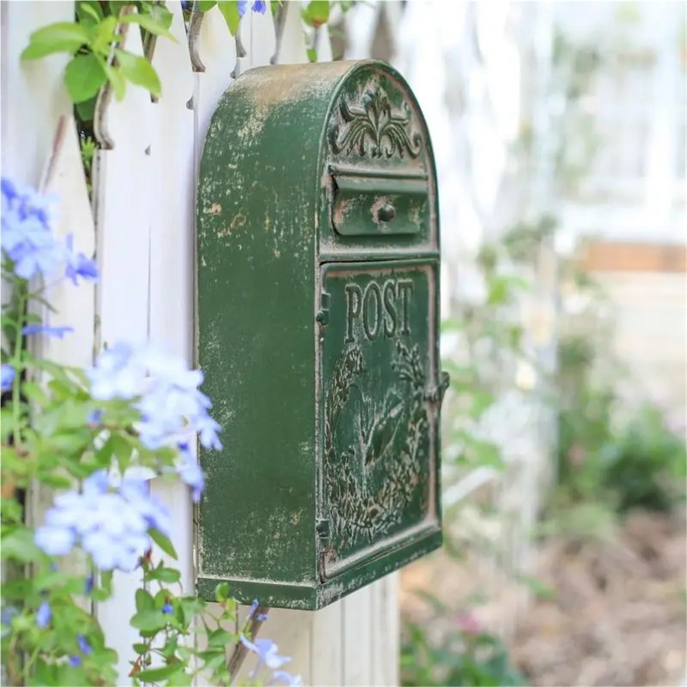 YDYAENIO Vintage Wall-Mounted Metal Mailbox