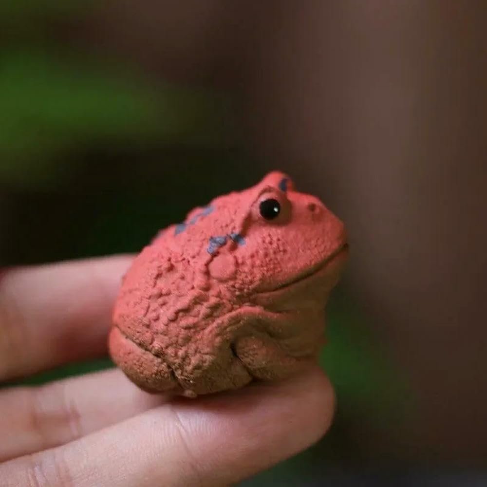 MIONGKI Creative Small Horned Frog, Purple Clay Tea Pet