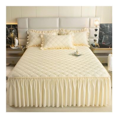 UYFRD Thickened Solid-Color Bed Skirt, Quilted Mattress Protector, Skin-Friendly Bedspread (No Pillowcase) (Qianmihuang, King 180 x 200 cm, 1 Piece)