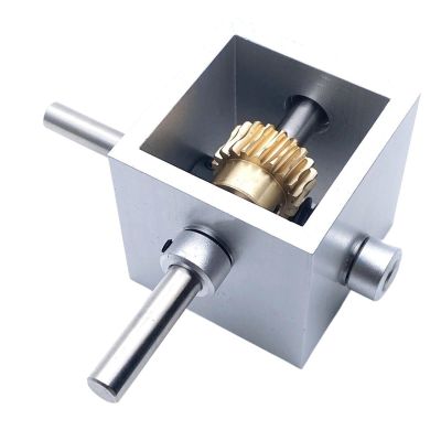 90-Degree Self-Locking Worm Gearbox, 1:10 Ratio, 6 mm Shaft