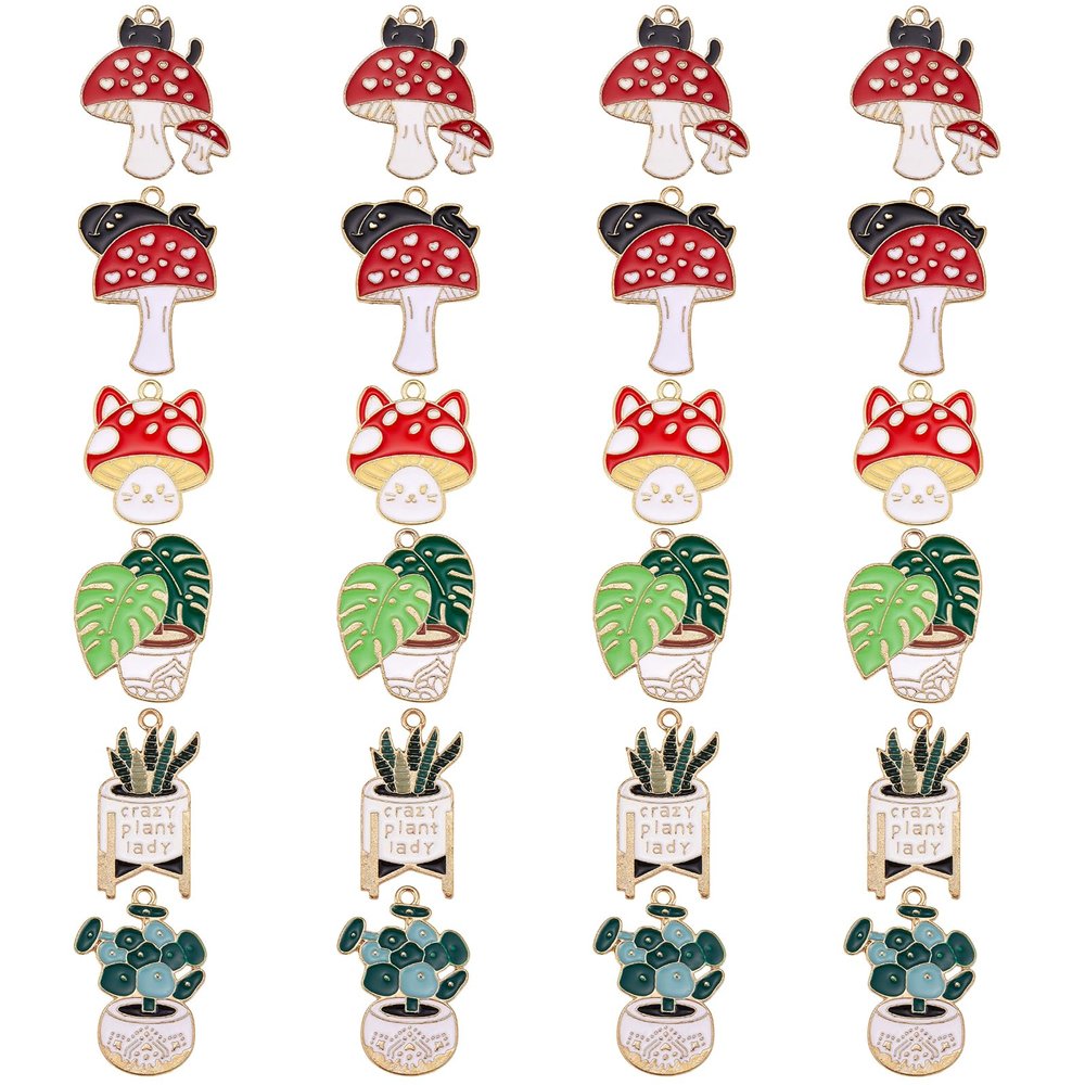 LEGENTLISUR 24 Pack Mushroom Charms
