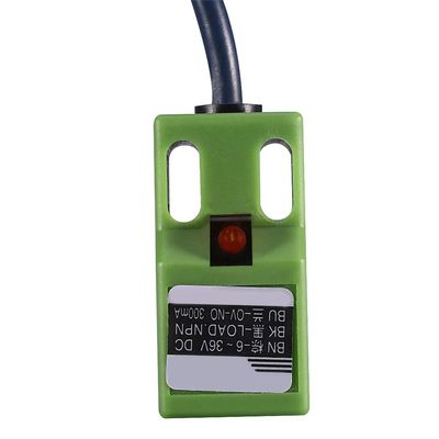 6–36 V Automatic Leveling Sensor, NPN, Green, Metal Detection, for Machine Tools