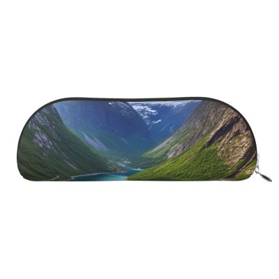 FHEBNDS Cosmetic Bag with Norwegian Fjords for Women and Men, Large Pencil Case, Aesthetic Pencil Pouch, Coin Purse, Leather Cosmetic Bag with Zipper, Office Organizer