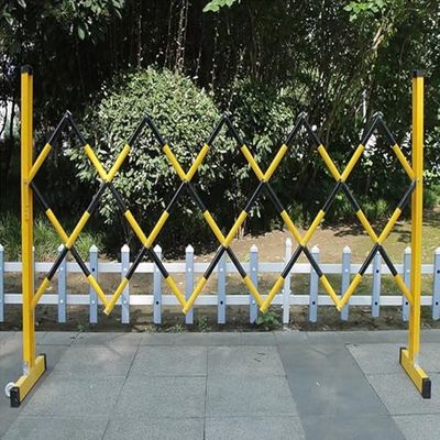 Retractable Expandable Traffic Barrier