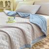 ZHUIYUAN Lightweight Summer Quilted Bedspread, Gray + Blue, 150 x 200 cm view 2