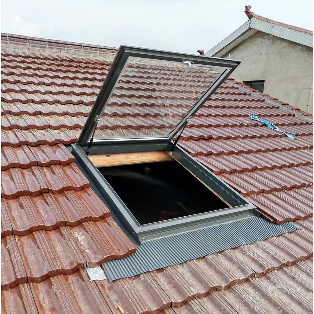Steel Roof Hatch, Lockable Skylight with Aluminum Alloy and Glass, Custom-Made (55 x 50 cm / 21.7 x 1