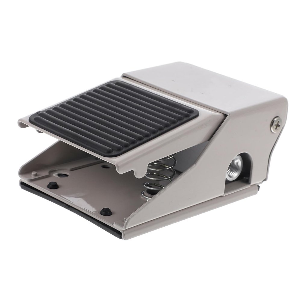 Self-Locking Pneumatic Foot Pedal Valve FV320, White, PT1/4