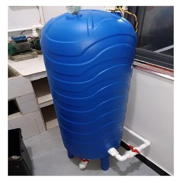 Plastic Pressure Tank for Well Systems with Installation Kit