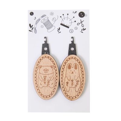 Needle Threaders - 2 Piece Craft Accessory with Animal Design