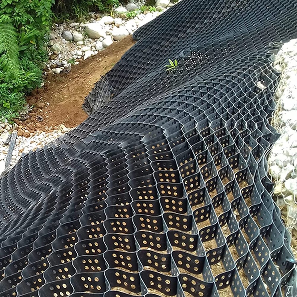Scalable Ground Stabilization Grid for Driveways, Slopes, Gardens, Patios, and Parking Areas