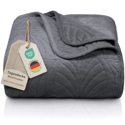 Gräfenstayn Premium Bedspread 200 x 220 cm, Velvet Throw with Seamless Quilting and Leaf Design, Soft, Wrinkle-Resistant and Easy-Care, Anthracite