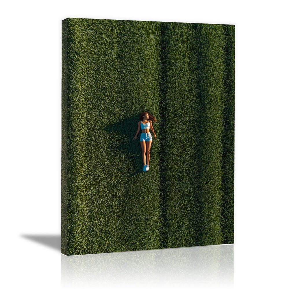 DMZPKZB Natural Landscape Canvas Wall Art, Meadow and Woman, Framed, Green, 30 x 45 cm