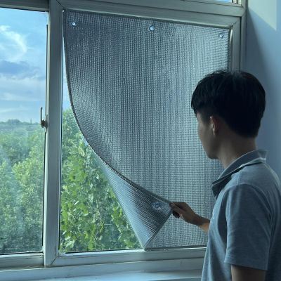 LGHSWDQ Blackout Sun-Protection Window Film with Suction Cups, Silver, 90% UV Protection, 35 x 115 cm