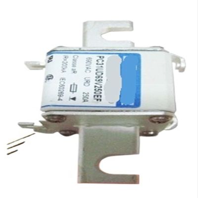 Fuses PC31UD69V400EF F300040 / PC31UD69V450EF G300041 / PC31UD69V500EF H300042 / PC31UD69V550EF J300043 / PC31UD69V630EF K300044 (PC31UD69V550EF)
