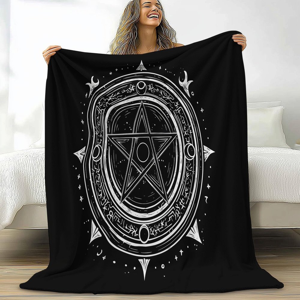 Black Minimalist Pentagram Plush Fleece Throw Blanket, 100 x 130 cm