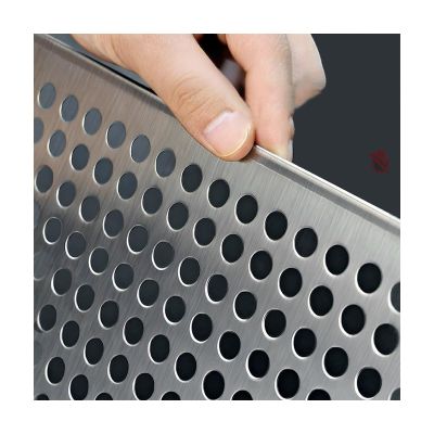 304 Stainless Steel Perforated Metal Sheet, Decorative, Weather-Resistant, 33.4 × 78.7 in