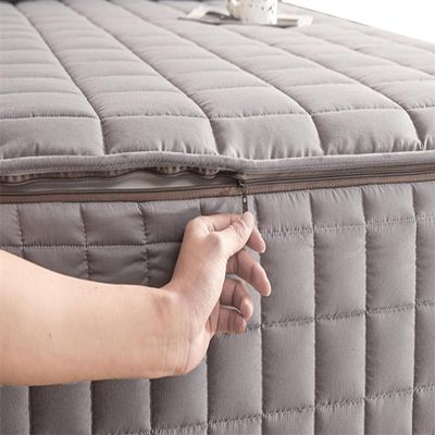 Zippered Mattress Cover - Quilted Mattress Protector, Customizable for All Sizes (Light Gray, 80 x 160 x 40 cm)