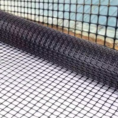 Heavy-Duty Garden Mesh, Reusable Plastic Mesh Fence and Animal Barrier for Rabbits, Goats and Deer (1.3 x 50 m / 4.26 x 164 ft)