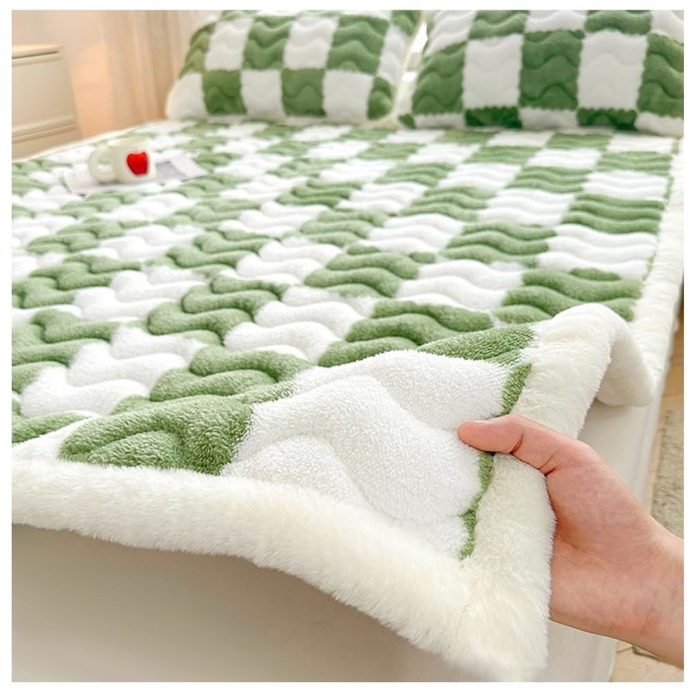 Soft Quilted Mattress Protector with Pillowcases, Green, 120 x 200 cm