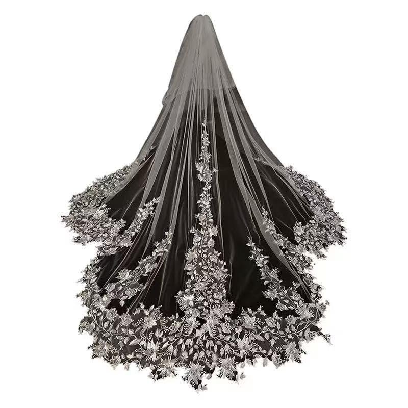 White Bridal Veil with Comb – Elegant Classic Accessory