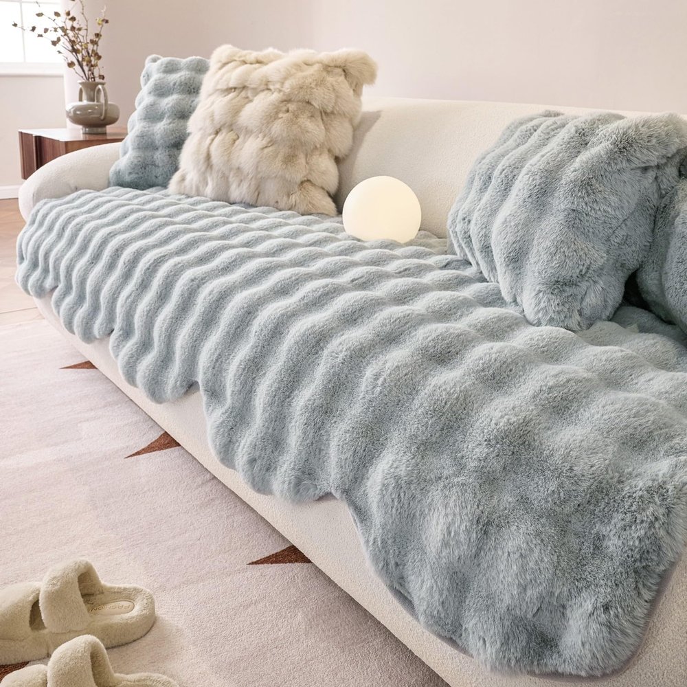 Generic Soft Plush Sofa Cover, Non-Slip Machine-Washable Throw