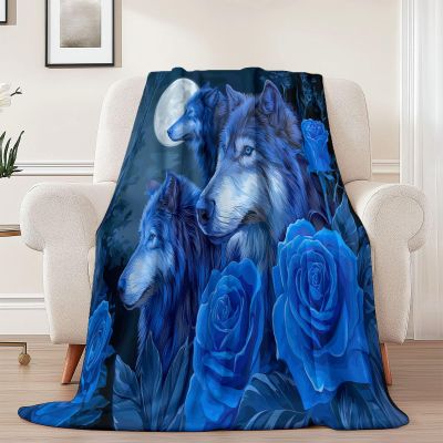 Blue Cozy Throw Blanket, 220 x 240 cm, Flannel Fleece, Wolves and Roses