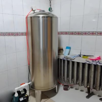 Generic 304 Stainless Steel Pressure Water Tank, 250 L/66 Gallons, Automatic Vertical Well Pump Air Tank Kit, Large, 135 x 50 cm/53 x 19 in