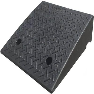 Generic Non-Slip Rubber Curb Ramp, Portable, Wear-Resistant and Durable, for Garage Driveways and Ramps (50 x 50 x 19 cm)