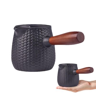 600 mL Cast-Iron Teapot with Wooden Handle, Stovetop Brewing Set
